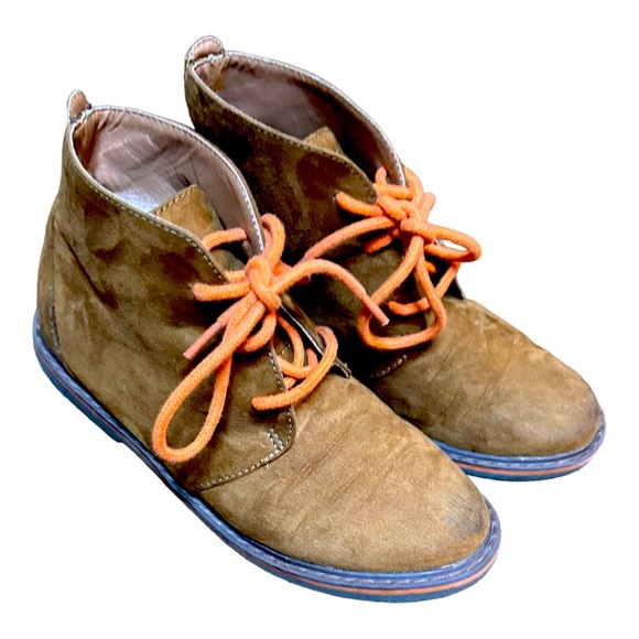 Boy’s Cole Haan Brown Suede Dessert Boots with Orange Detailing - Picture 1 of 5